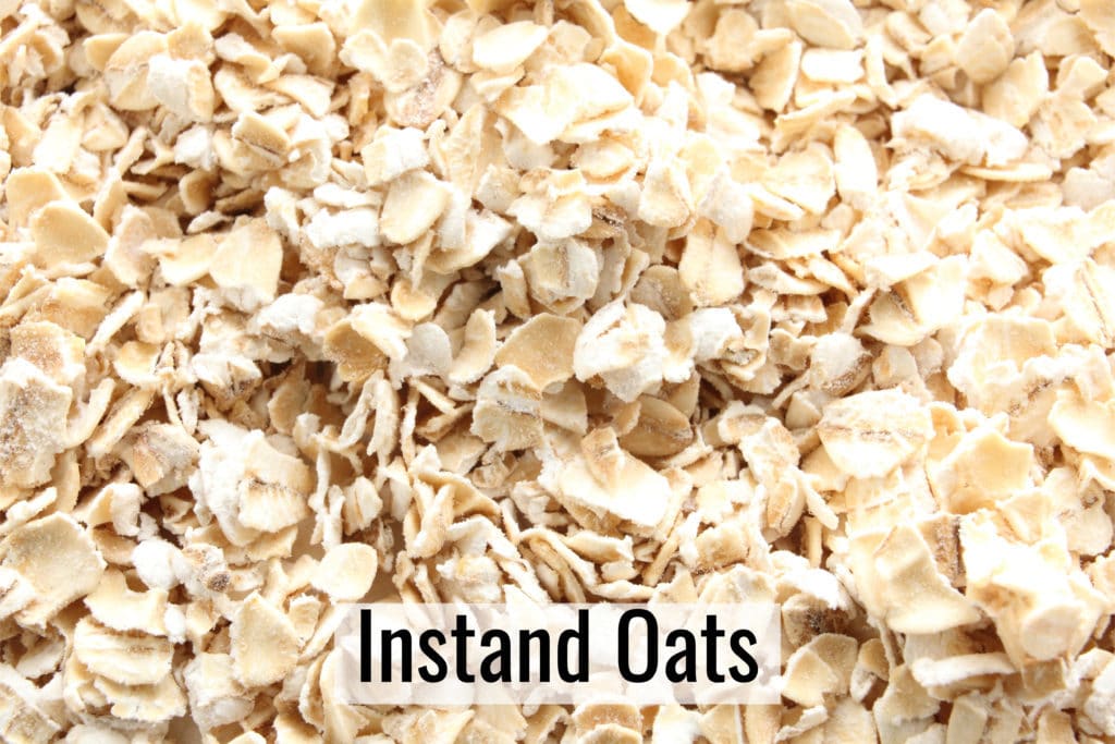 picture of uncooked instant oats to be used to make basic overnight oats.